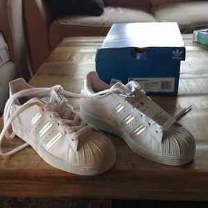 Girls Adidas Originals, Superstar J